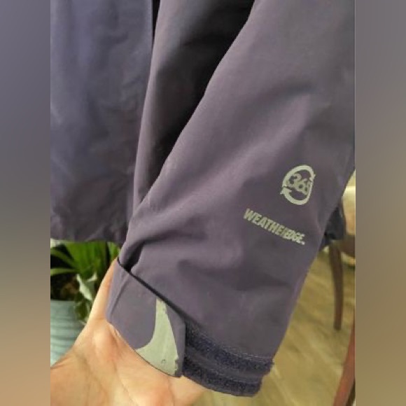 Eddie Bauer jacket - Picture 5 of 8